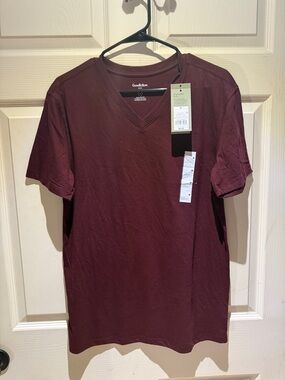 Goodfellow & Co Men’s V-Neck T-Shirt - Burgundy